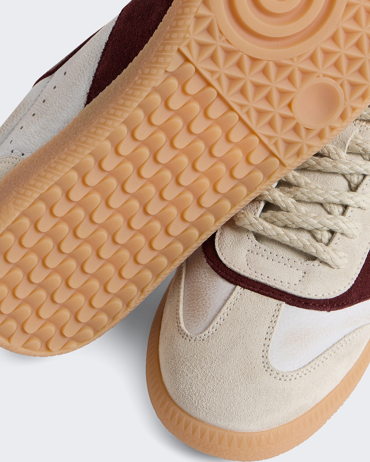Dames Rebels Low Top Sneakers
