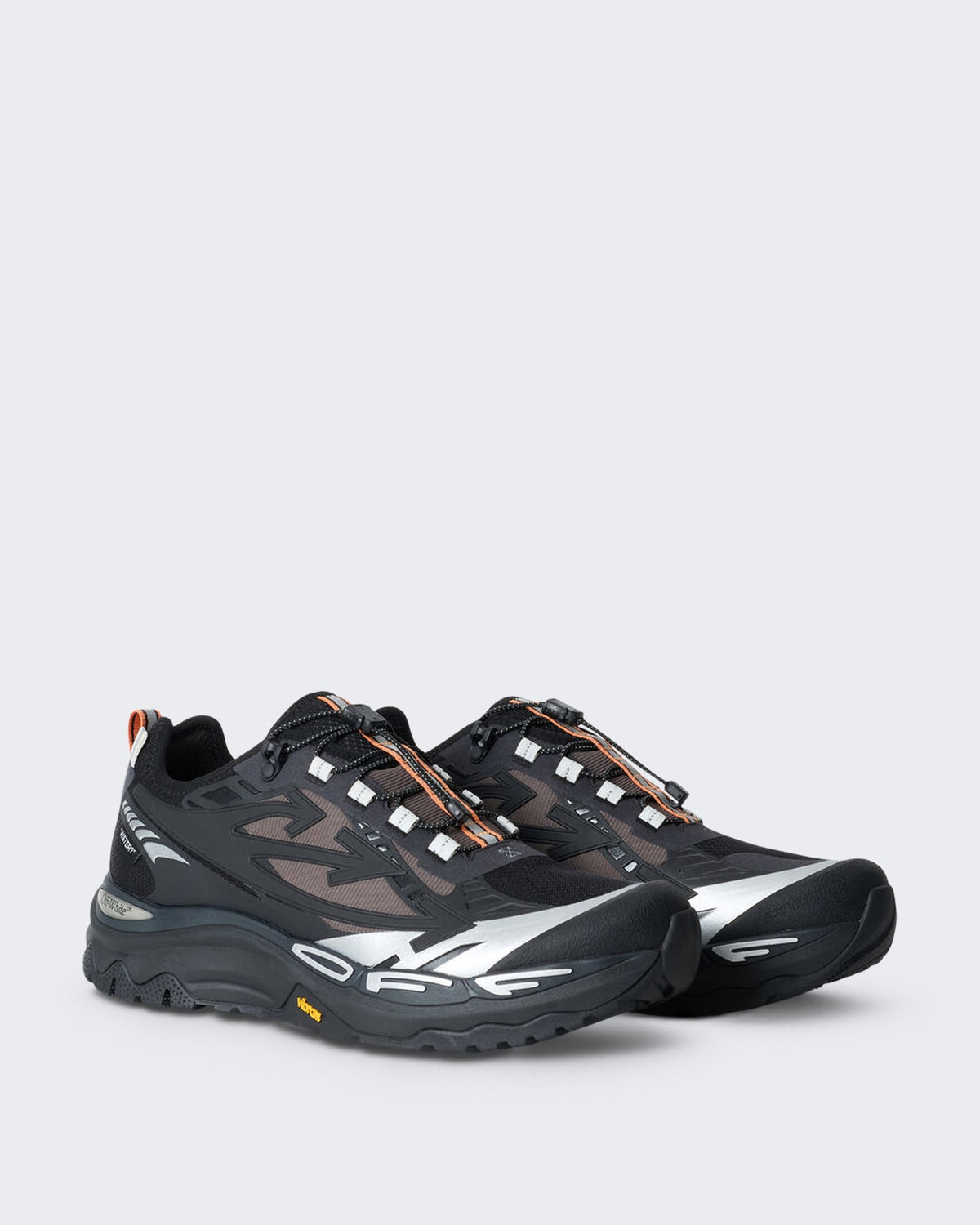Damen Lage trail sneaker in Schwarz