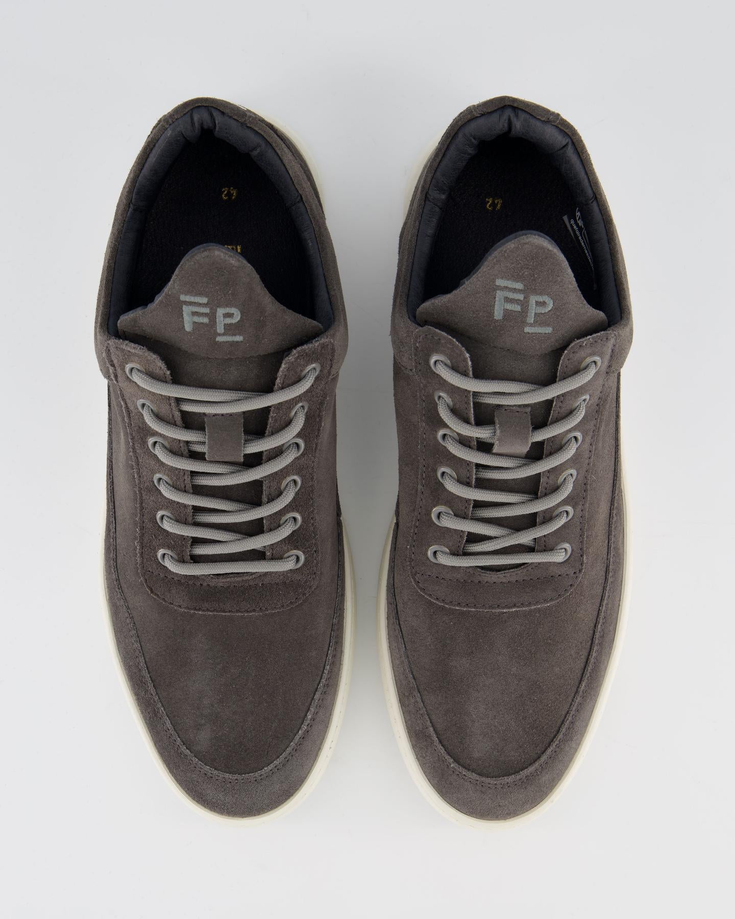 Heren Low Top Suede Grijs