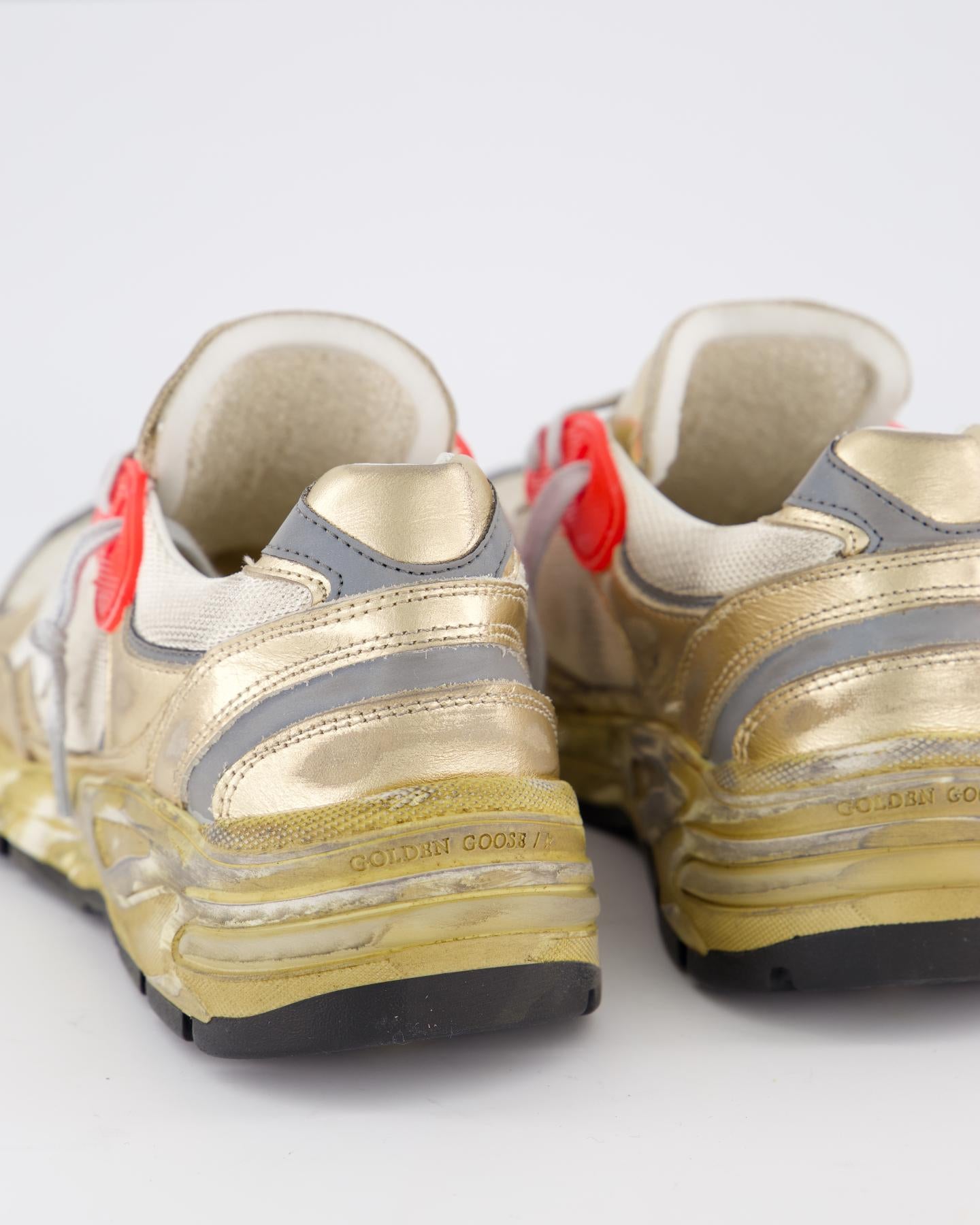 Dames Running Dad Sneaker Metallic