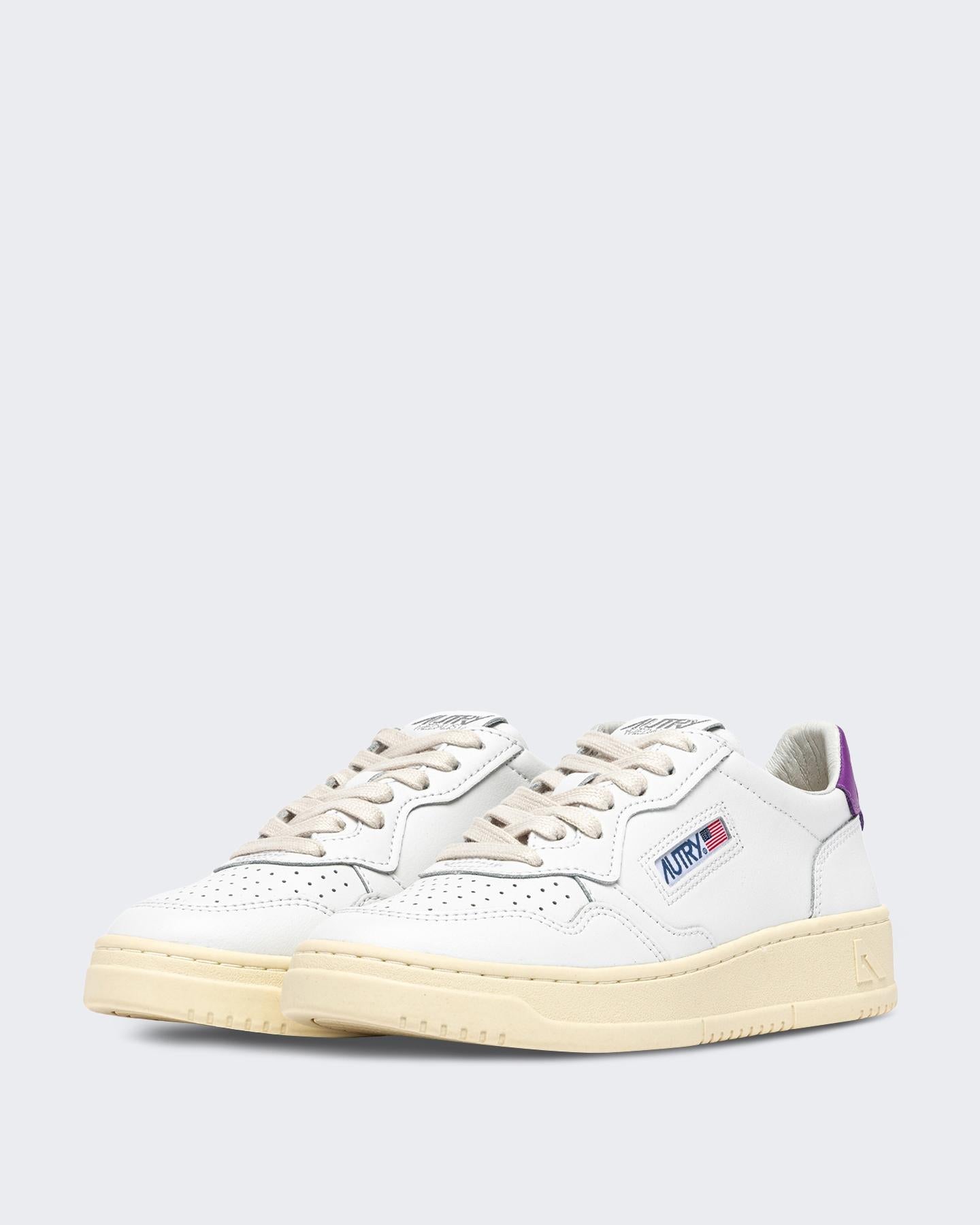 Autry Dames Medalist Low Sneaker Wit/Paars