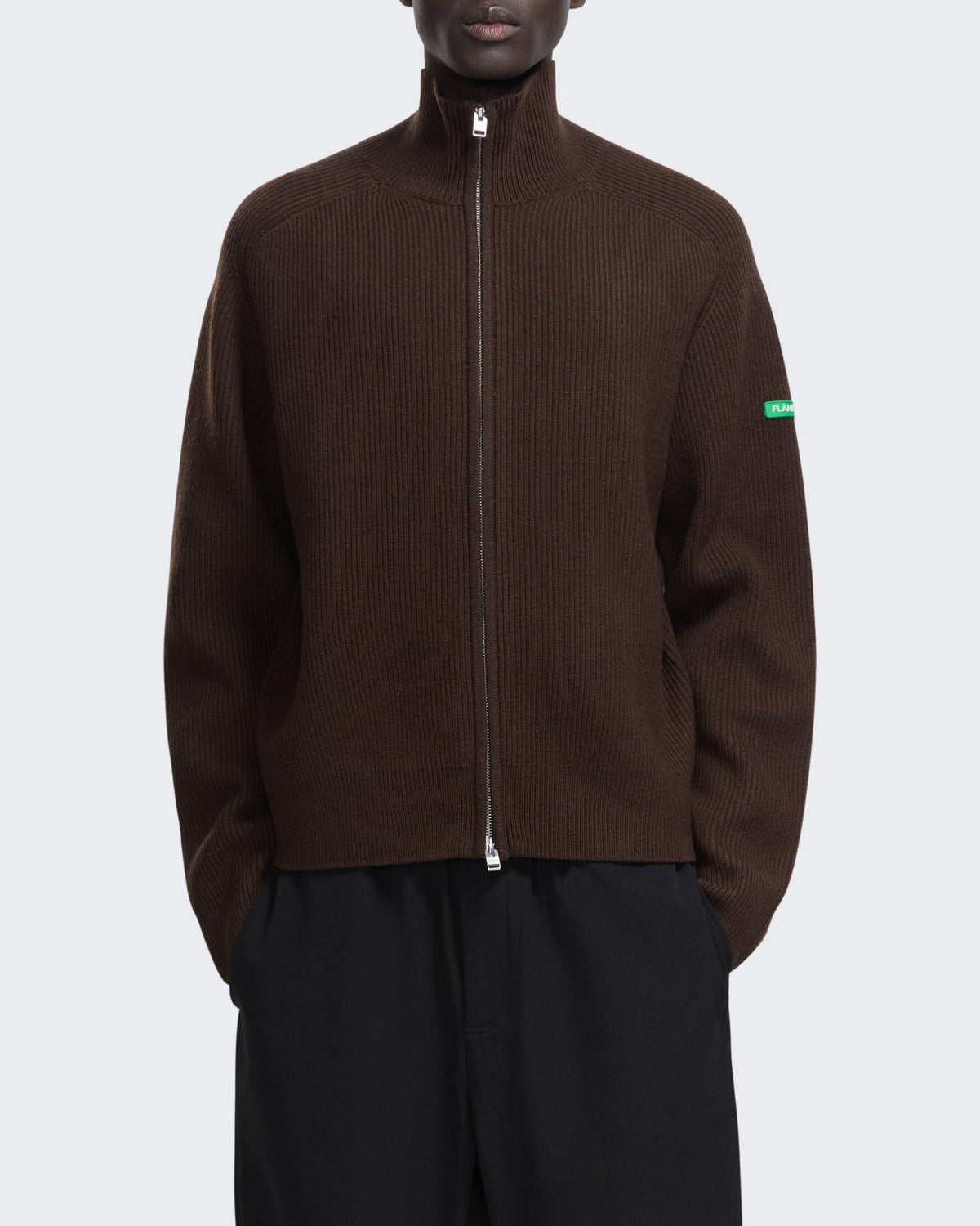 FLÂNEUR Heren Gebreide cardigan met badge-detail Bruin - Eleganza.nl