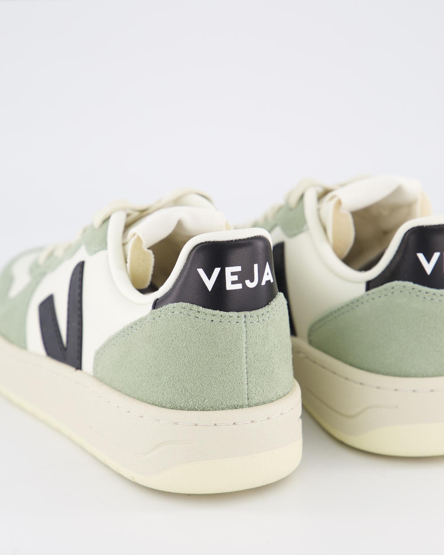 Veja Dames V - 10 Pure Black Clay - Eleganza.nl