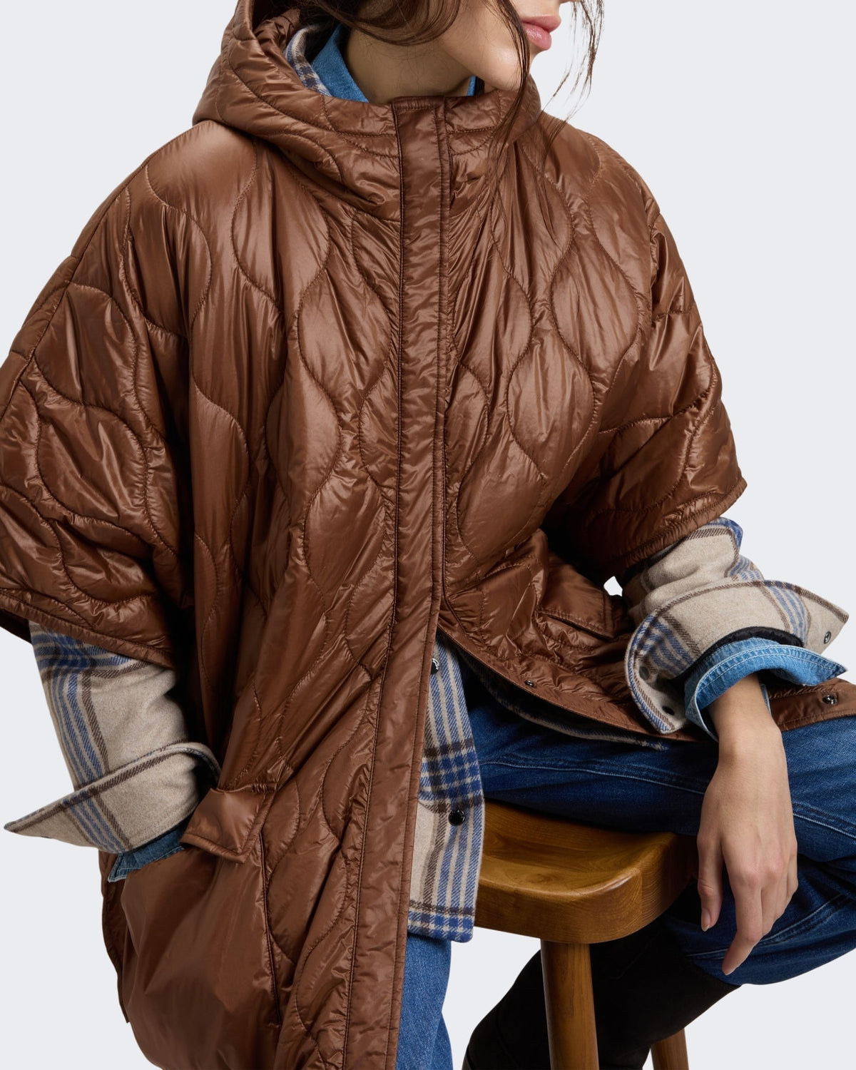 Woolrich Dames Light nylon cape Beige - Eleganza.nl
