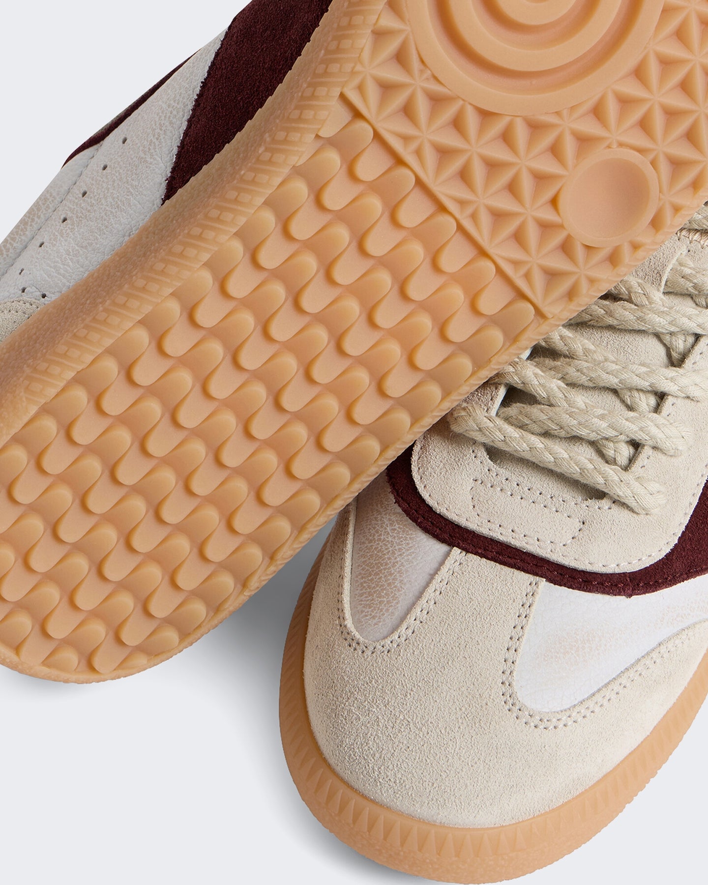 Dames Rebels Low Top Sneakers