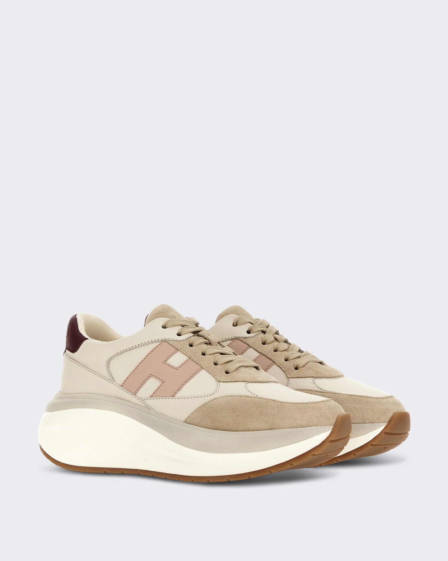 Dames Veterschoenen met H-detail Beige