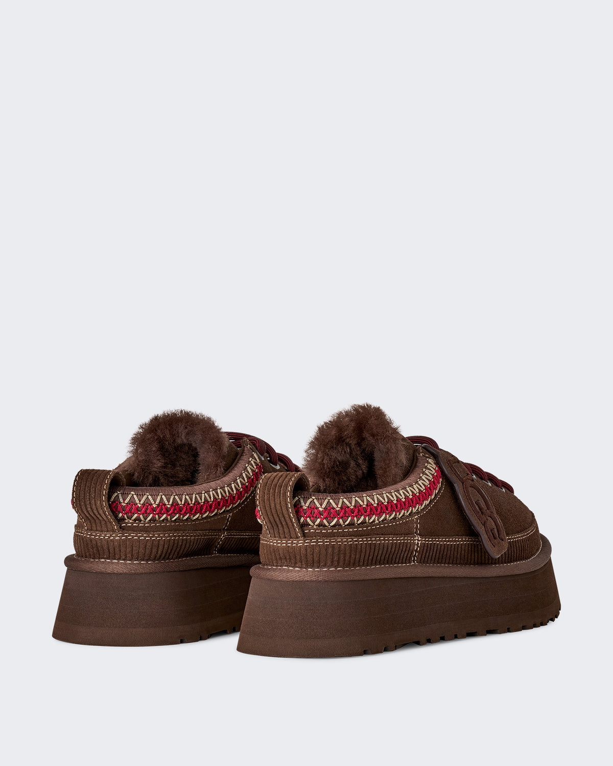 Dames Slipper met vetersluiting en heritage design Verbrand Cederhout