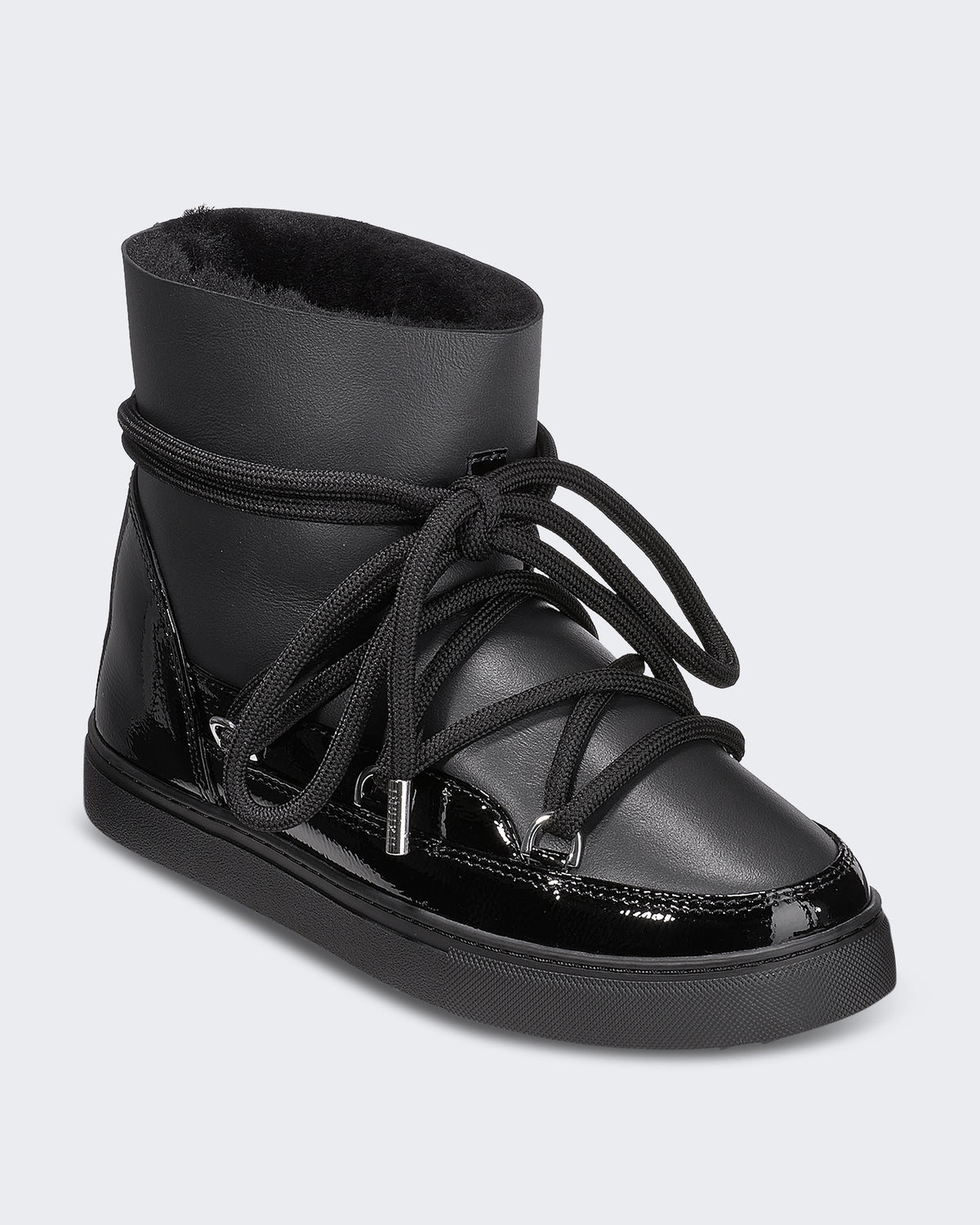 Damen Glanzende winterlaars met gladde afwerking Schwarz