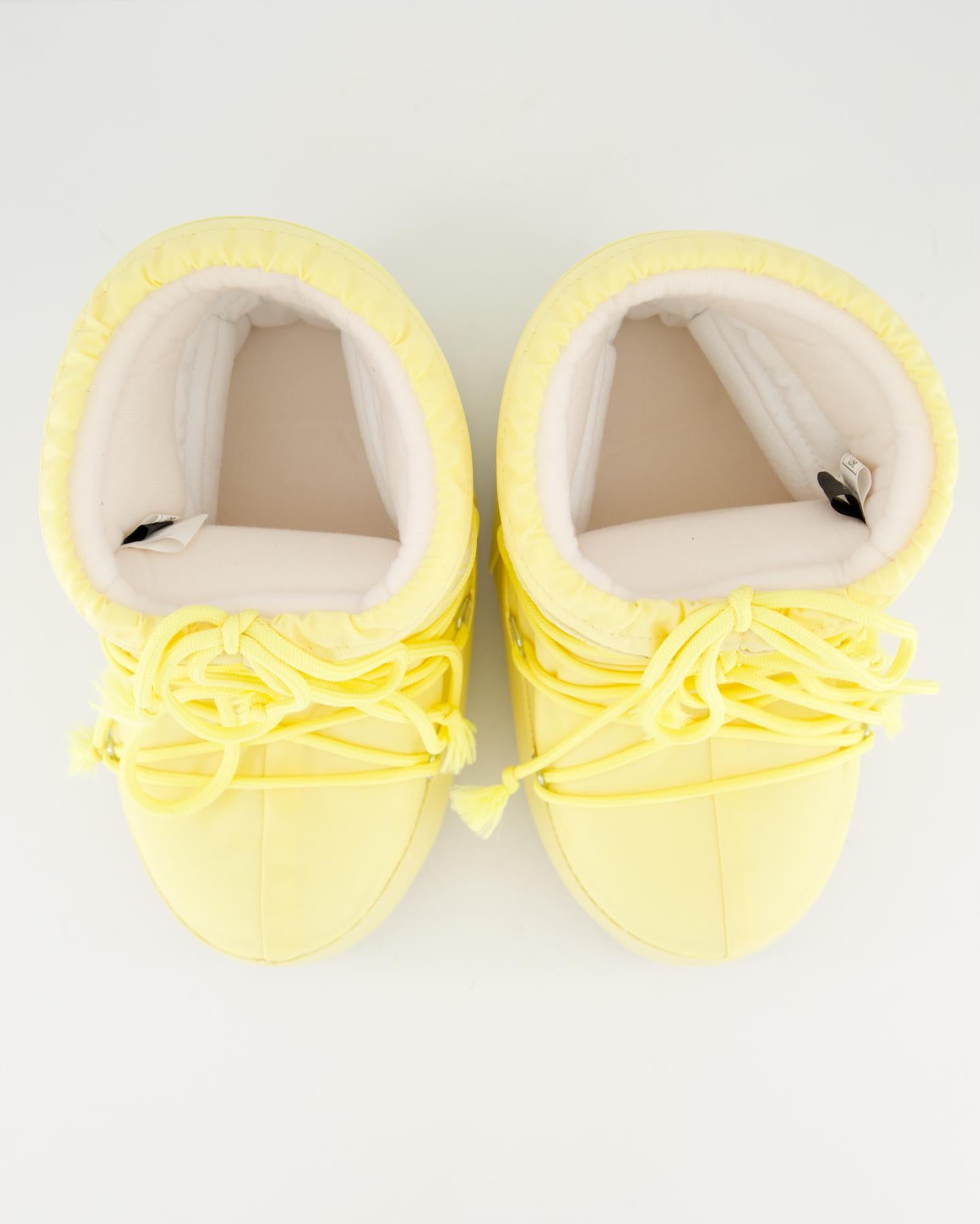 Dames Icon Low Nylon Geel