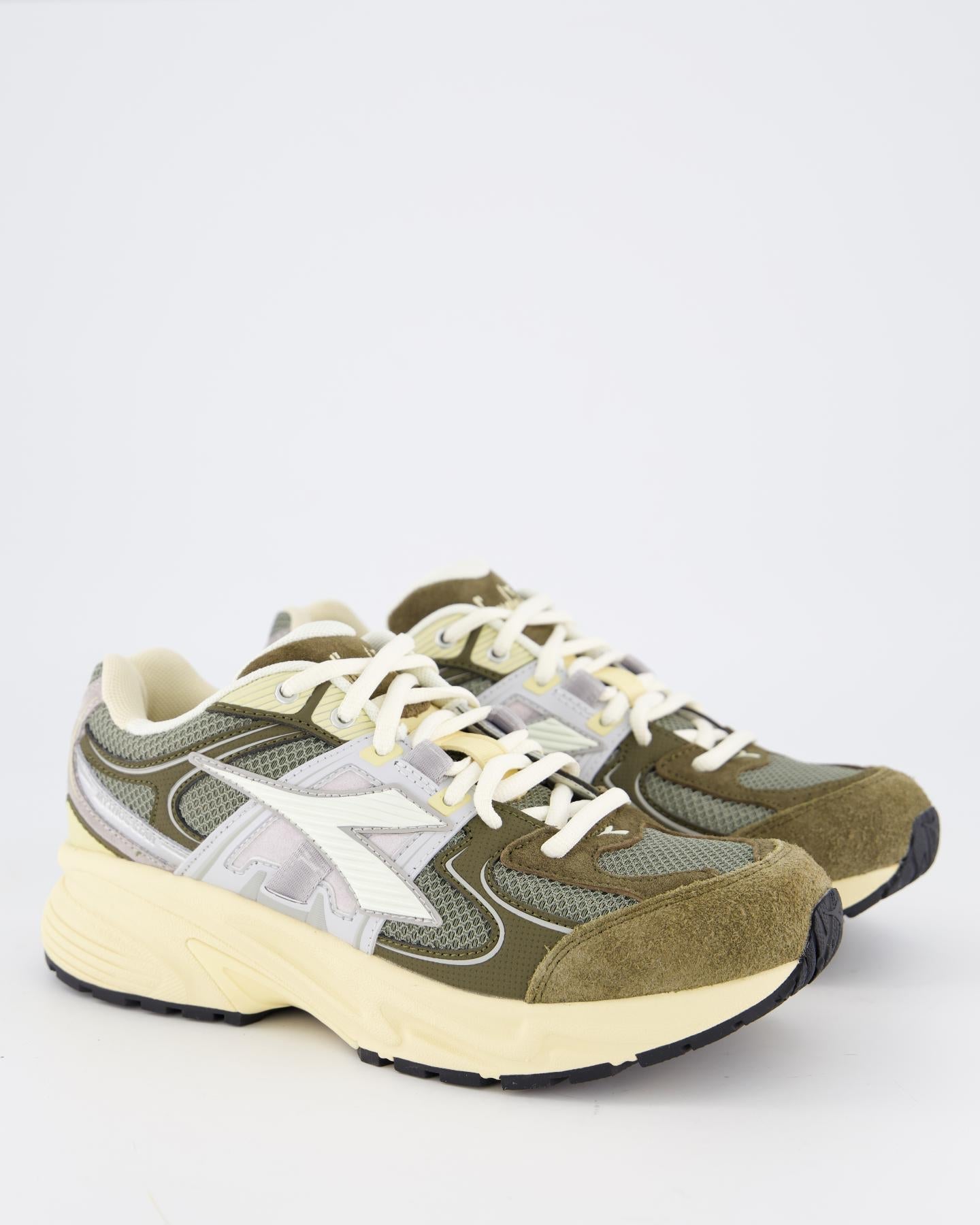 Diadora Dames Mythos Star M2 Stone - Eleganza.nl