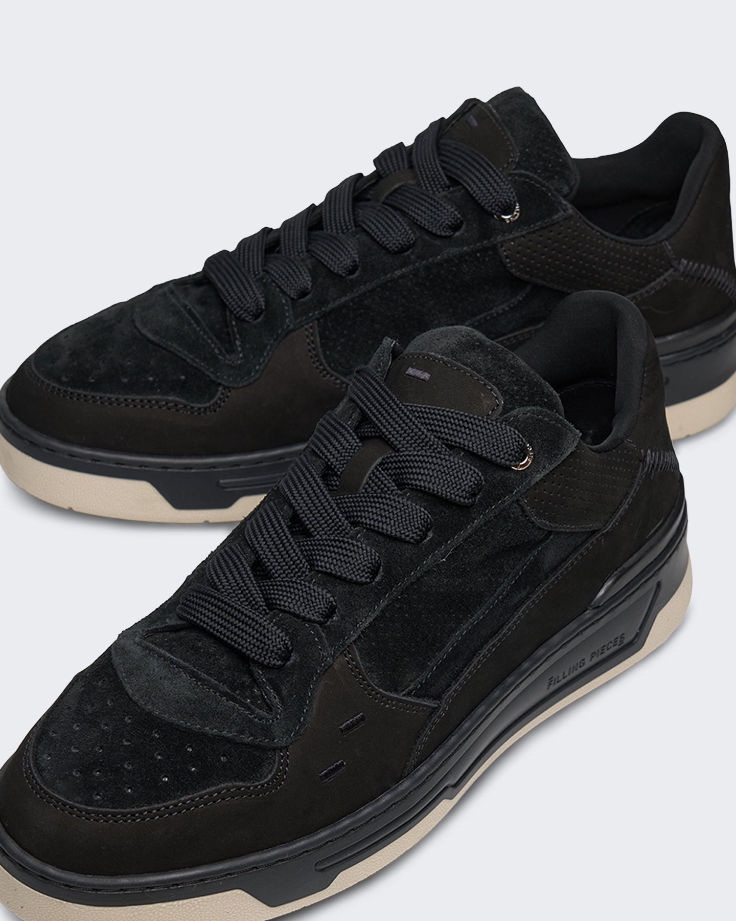 Filling Pieces Heren Cruiser suède sneaker in zwart - Eleganza.nl