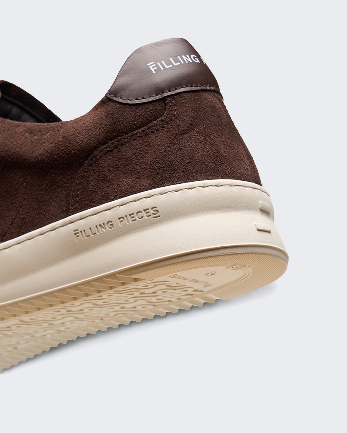 Filling Pieces Heren Mondo suède sneaker in Chocoladebruin - Eleganza.nl
