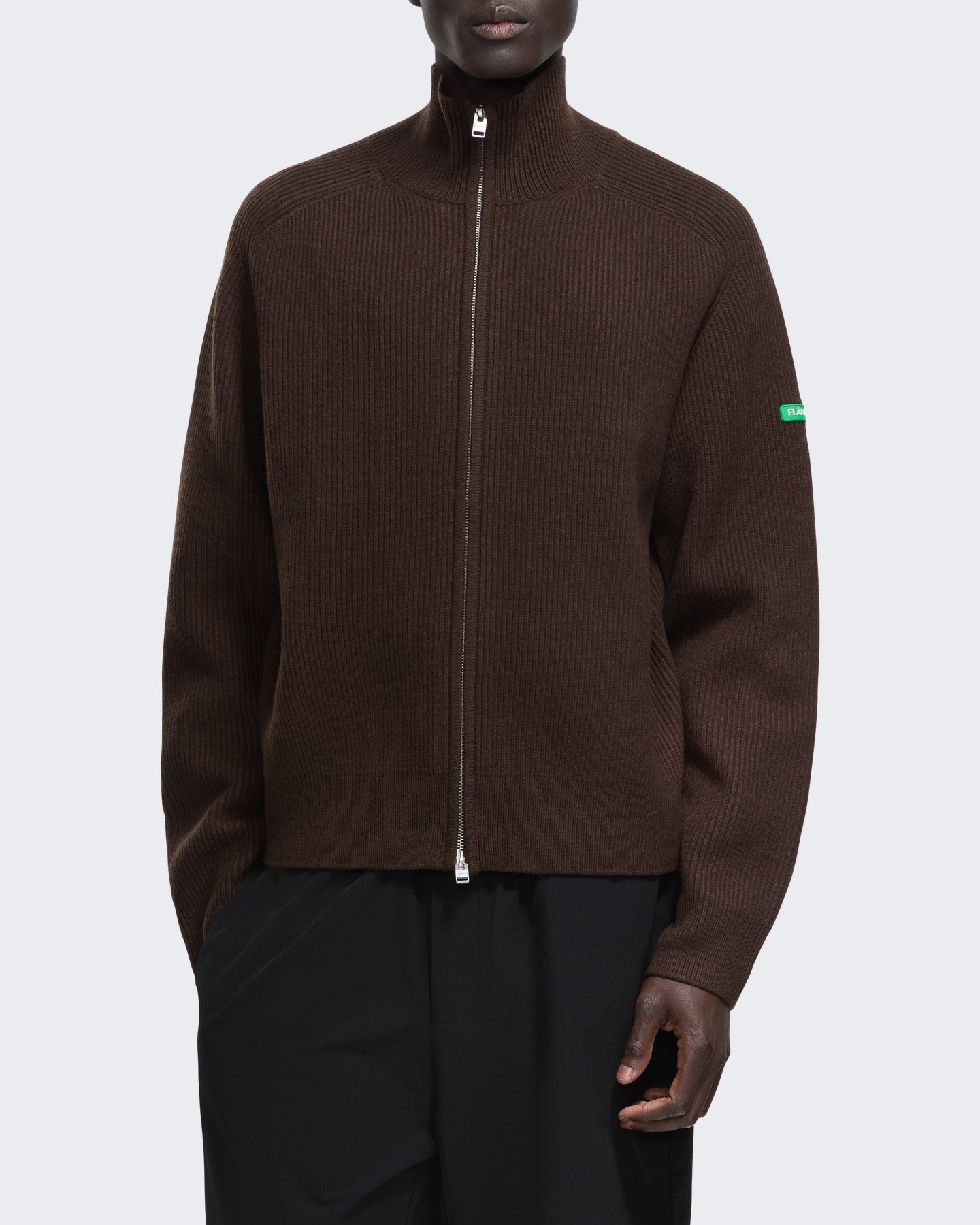FLÂNEUR Heren Gebreide cardigan met badge-detail Bruin - Eleganza.nl