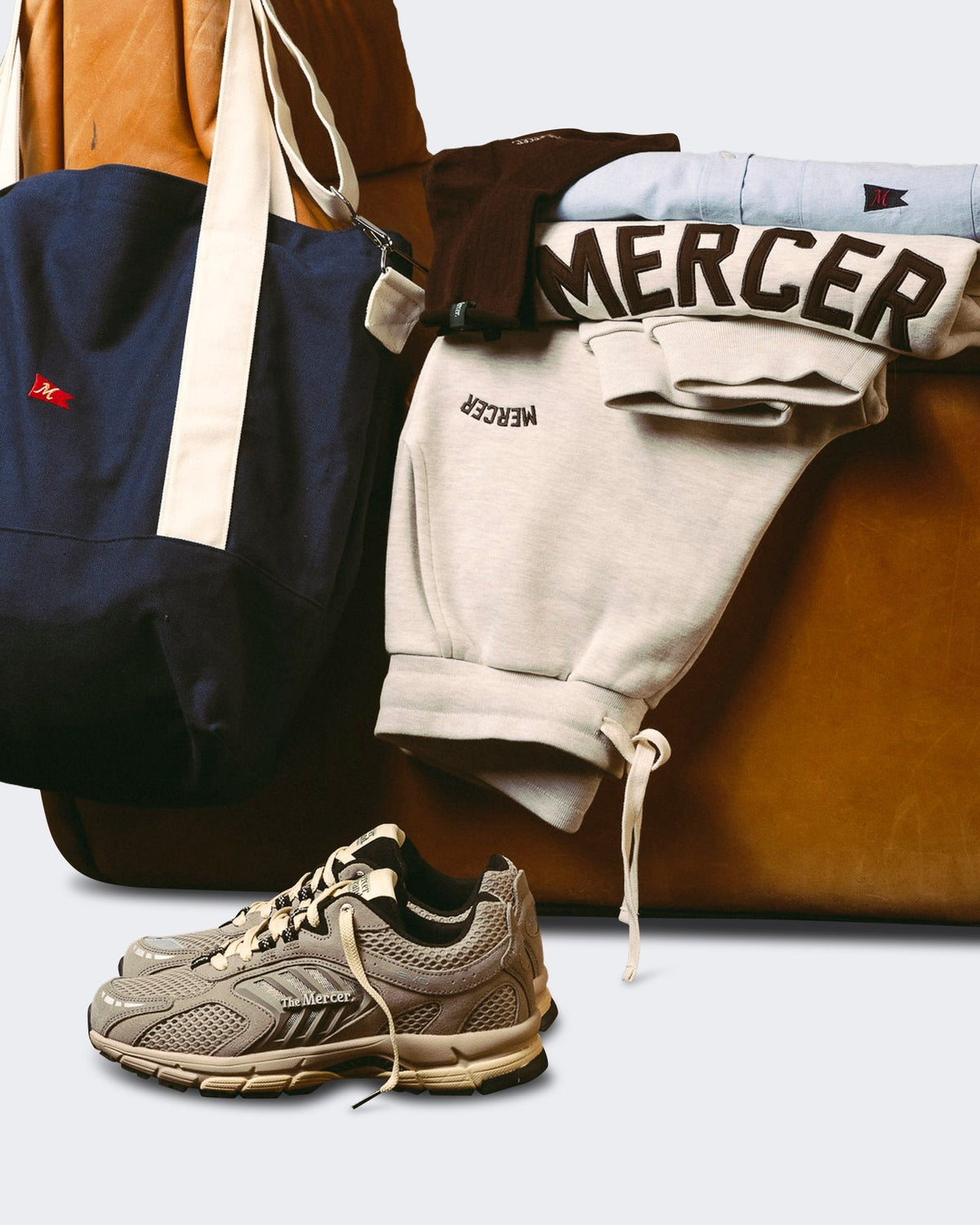 Mercer Unisex Nubuck sneaker in zandkleur Beige - Eleganza.nl