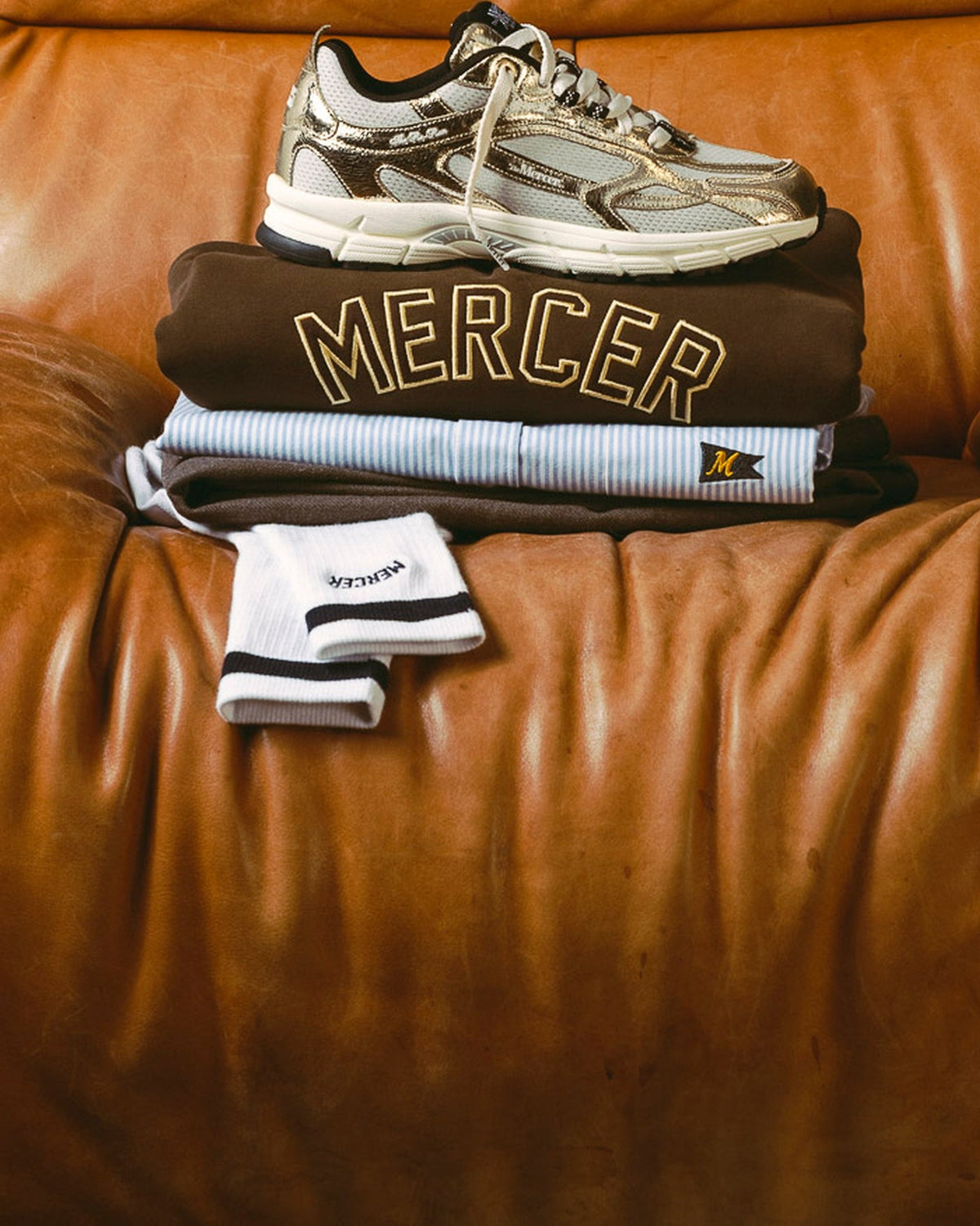 Mercer Unisex Sneaker met cracked leder effect Metallic Goud - Eleganza.nl