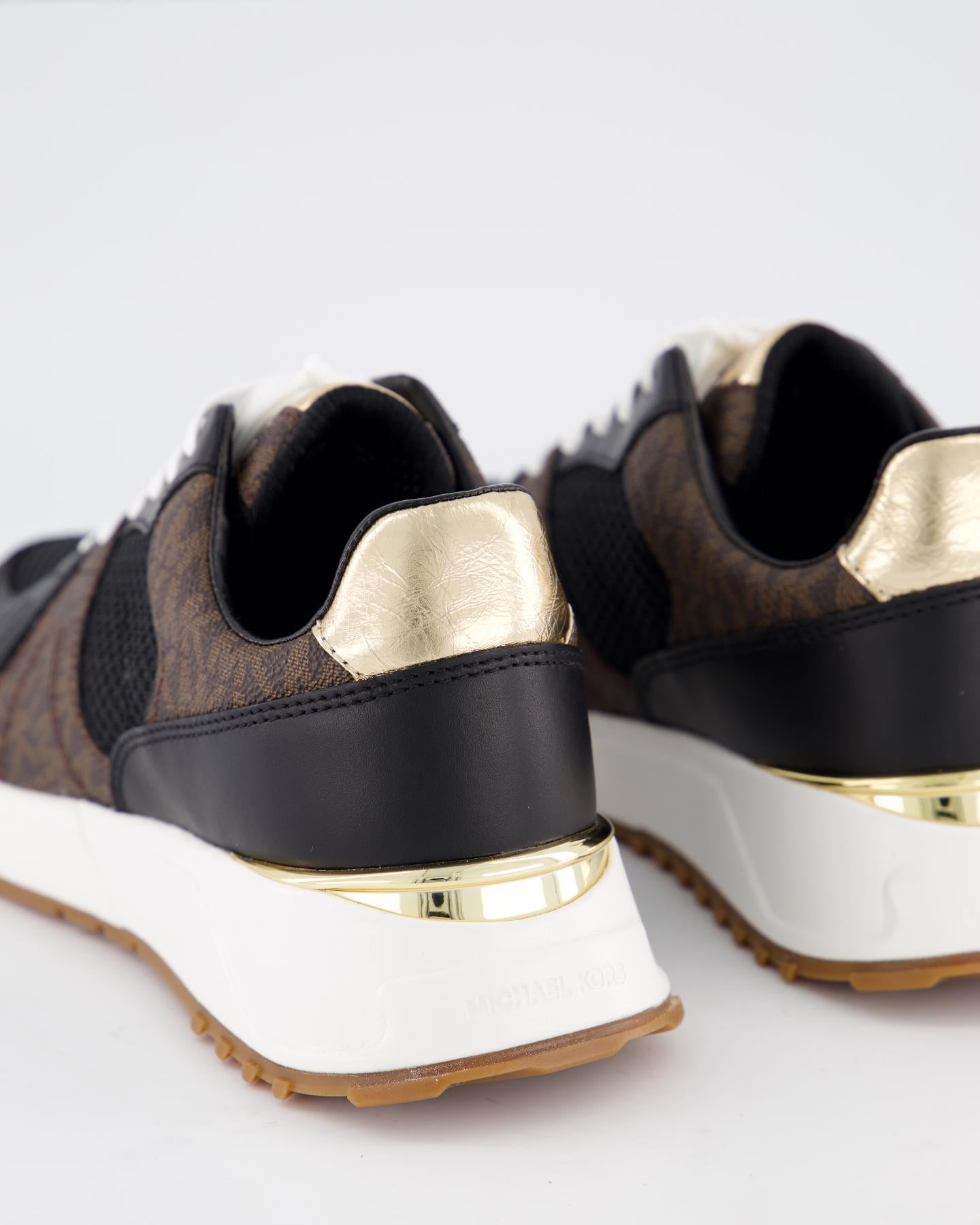 Dames Jaime Trainer