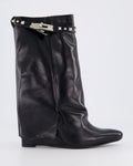 Damen-Keilsandalen aus glänzendem Leder mit Nieten