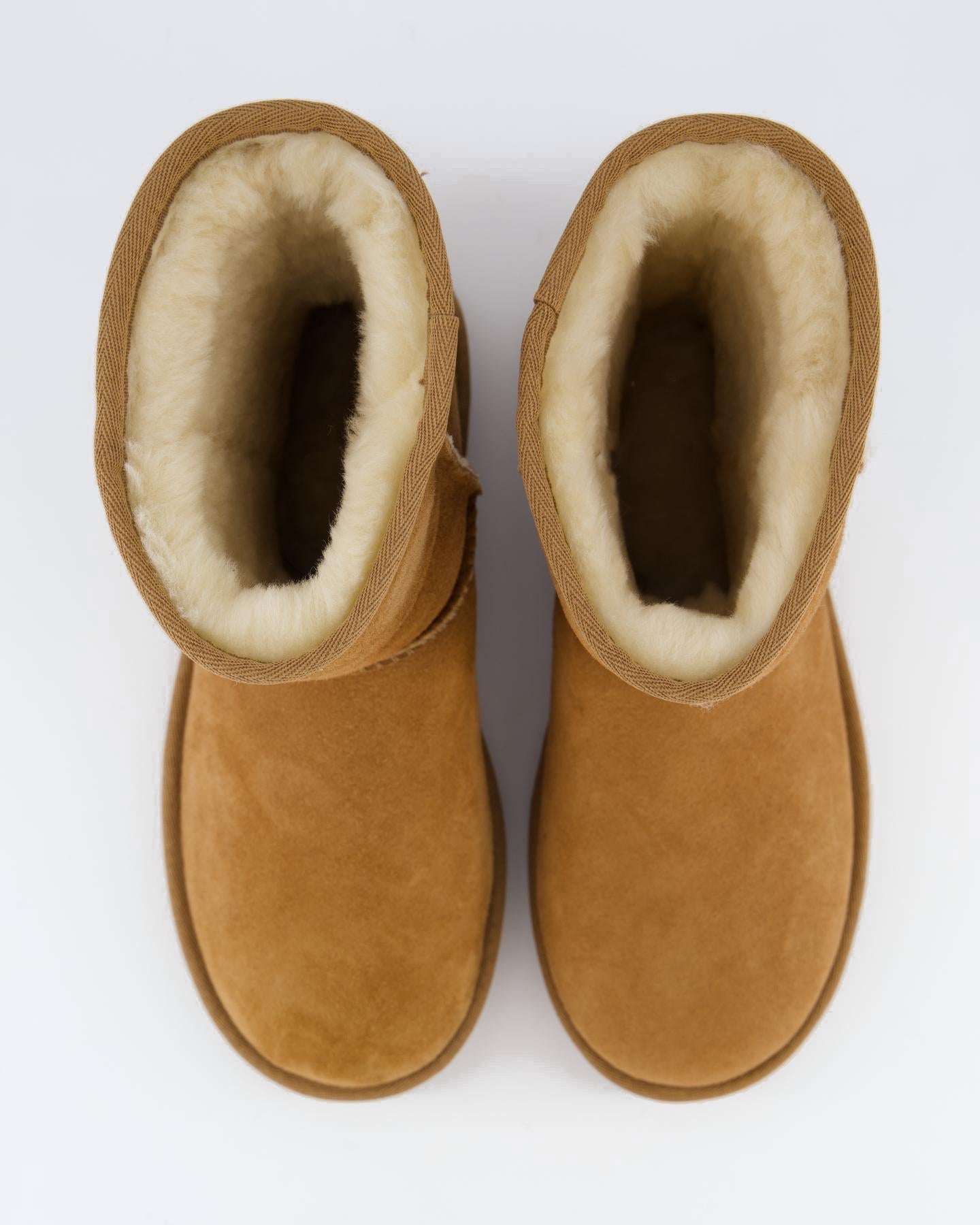 UGG Dames Classic Short II Chestnut - Eleganza.nl