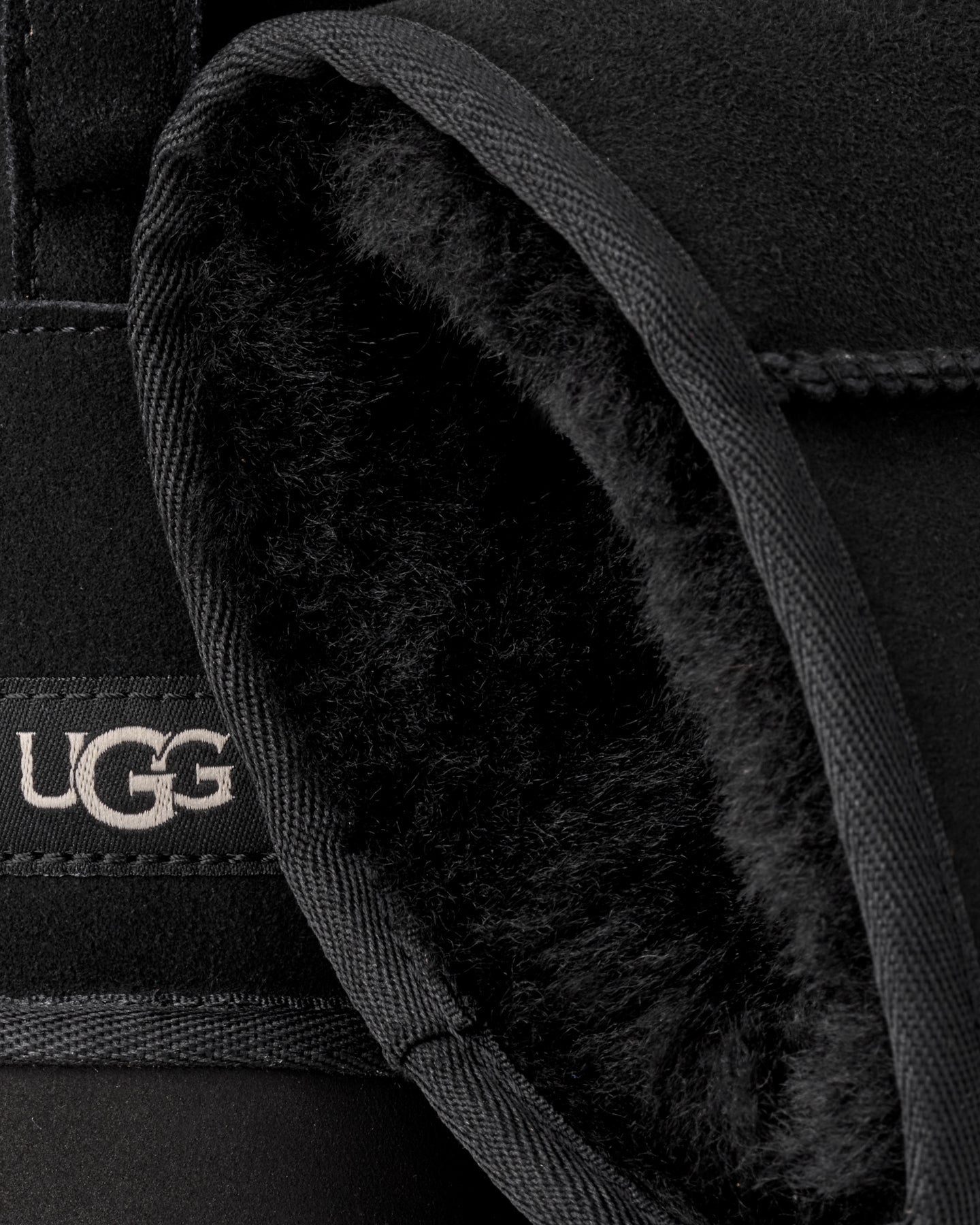 UGG Heren Classic Mini korte laarzen in zwart - Eleganza.nl