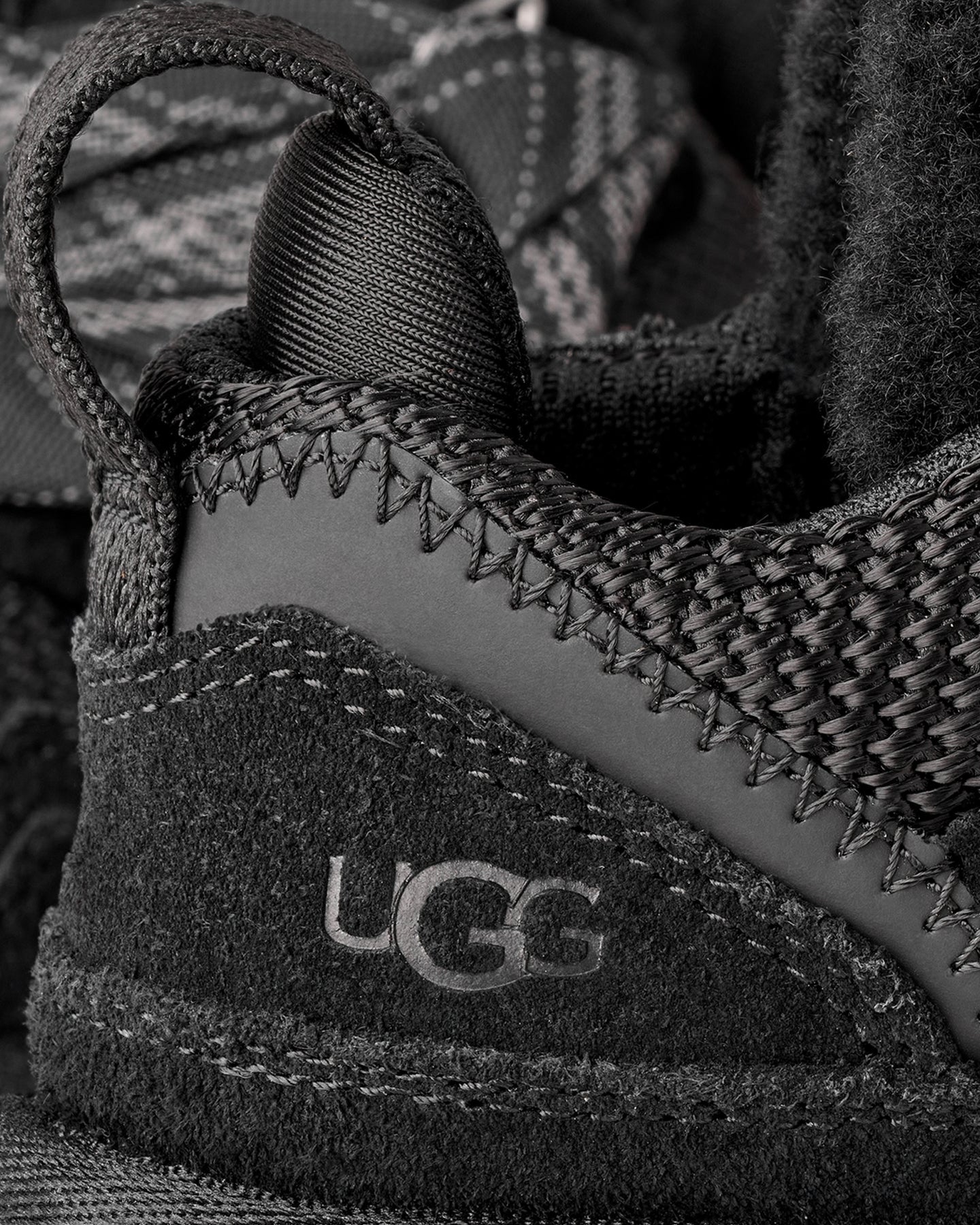 UGG Kids Instapper voor kinderen in zwart - Eleganza.nl
