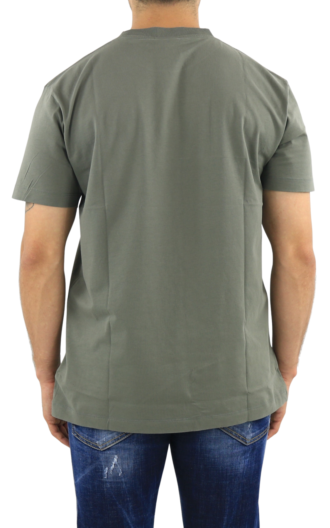 Heren Feathers Necklace Regular Tee
